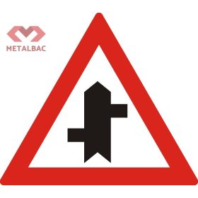   Intersecție cu drumuri fără prioritate, decalate, A36, A37