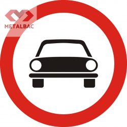 Accesul interzis autovehiculelor cu exceptia motocicletelor fără ataș, C3